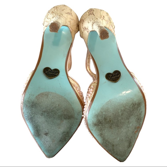 Betsey Johnson “Eliza” Blush Sequin Beaded Bridal Heels Pumps Women’s 8 Wedding - Picture 10 of 11